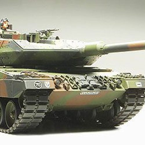 Tamiya 35271 – Carro armato Leopard 2 A6 1:35 colla omaggio